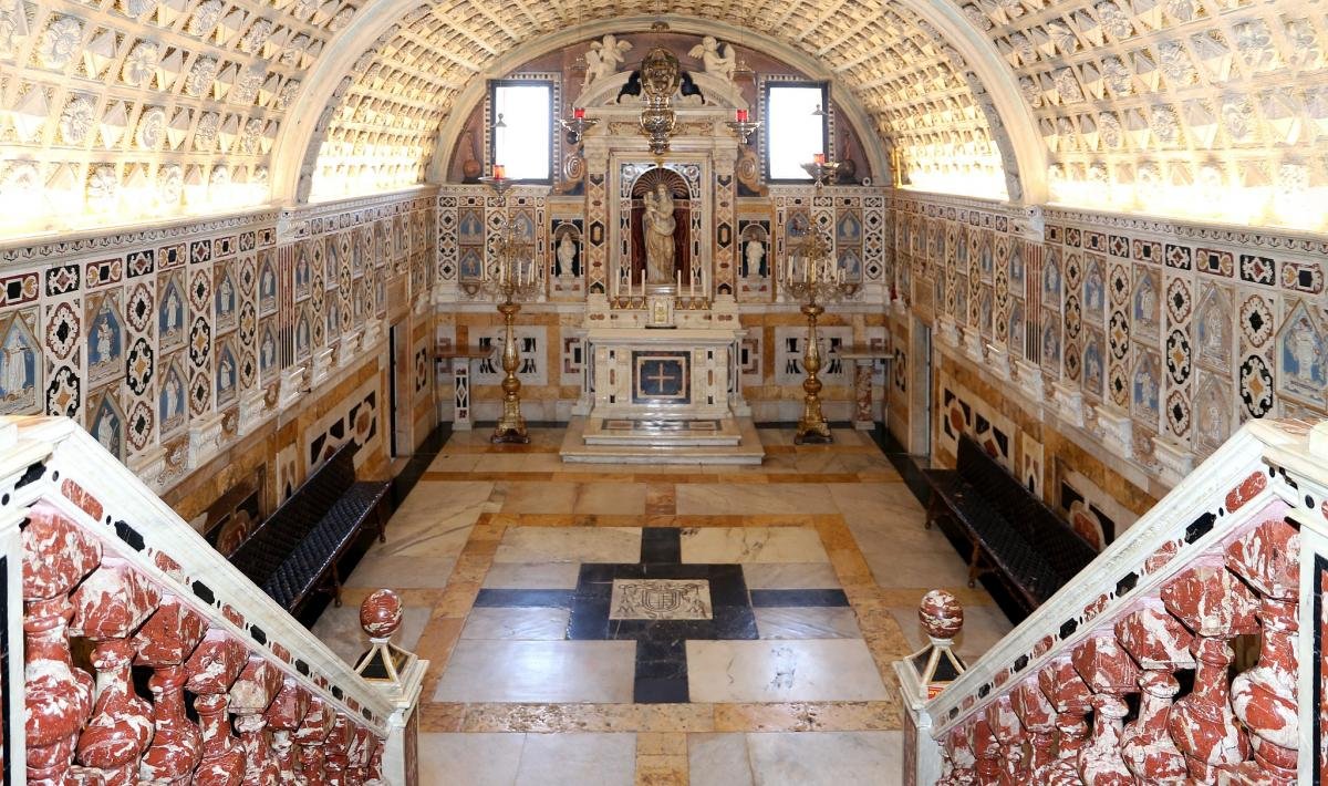 ⛪️ 성모 승천과 성 세실리아 대성당 (카테드랄레 디 산타 마리아 아순타 에 산타 체칠리아)